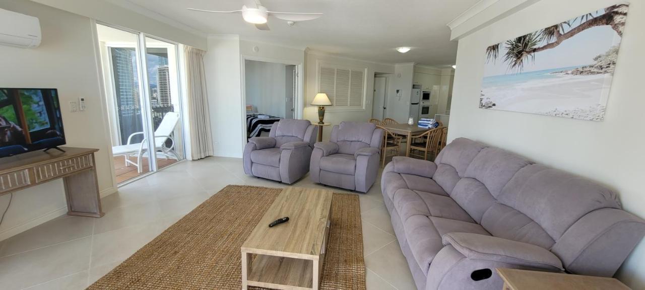 Apr Private Suites Moroccan By The Beach Gold Coast Esterno foto
