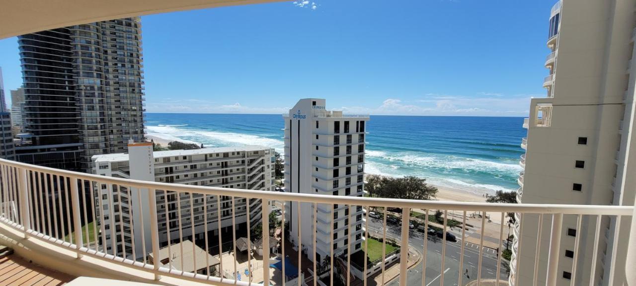 Apr Private Suites Moroccan By The Beach Gold Coast Esterno foto
