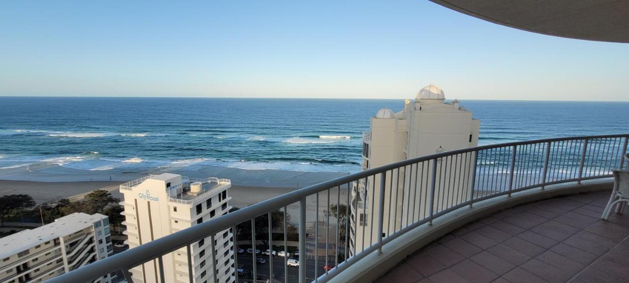 Apr Private Suites Moroccan By The Beach Gold Coast Esterno foto