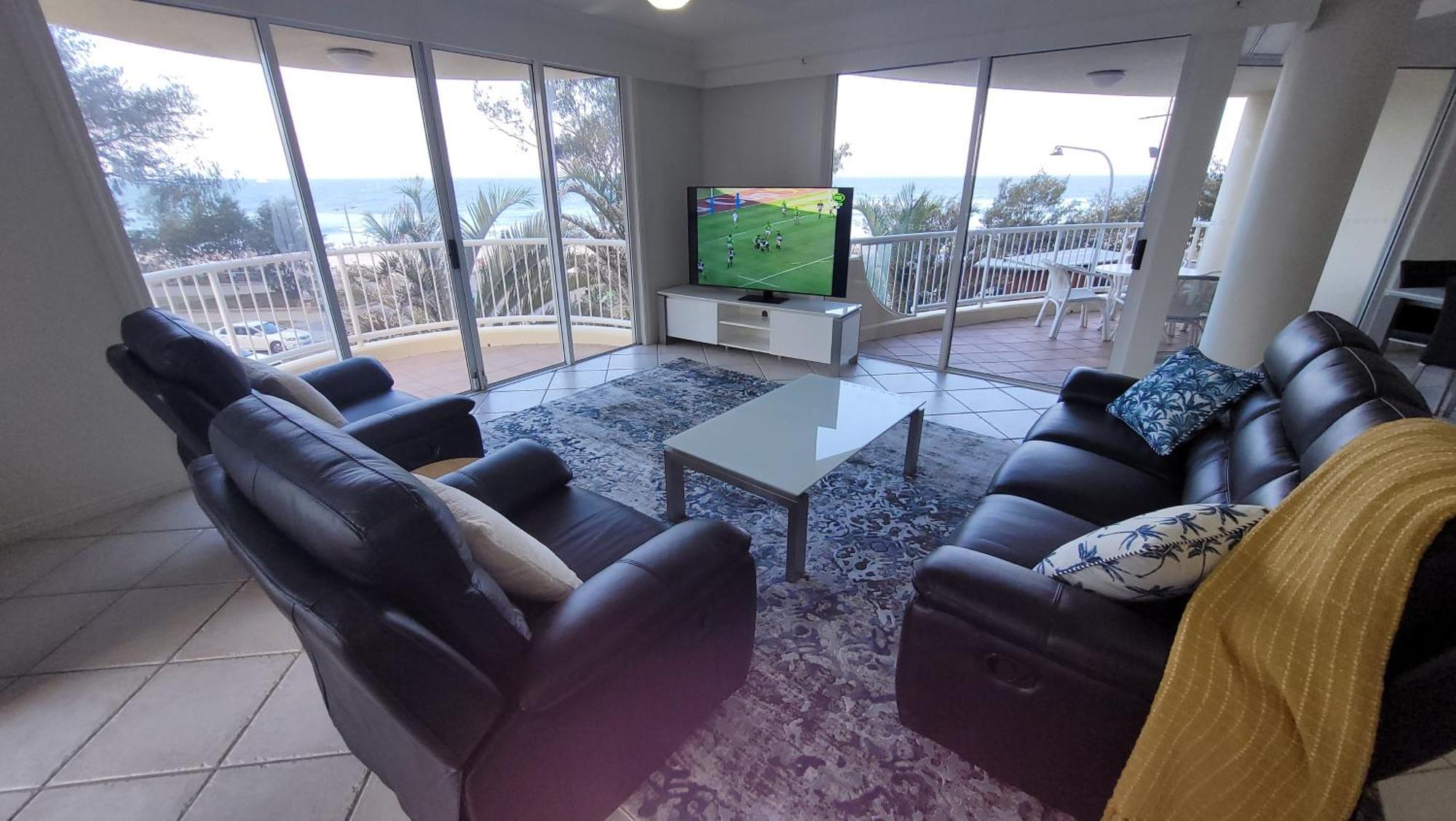 Apr Private Suites Moroccan By The Beach Gold Coast Esterno foto
