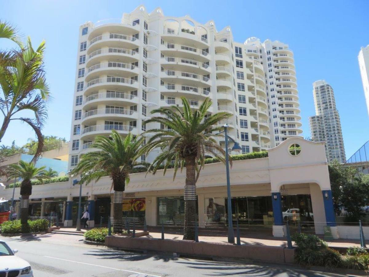 Apr Private Suites Moroccan By The Beach Gold Coast Esterno foto